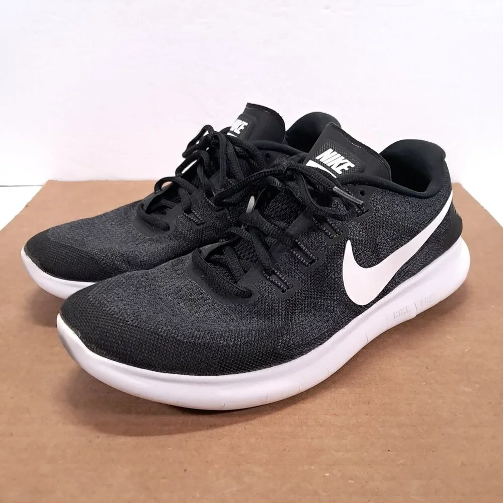 Nike Athletic Shoes Women 10 Free Rn Black White Running Sneakers 880840-001